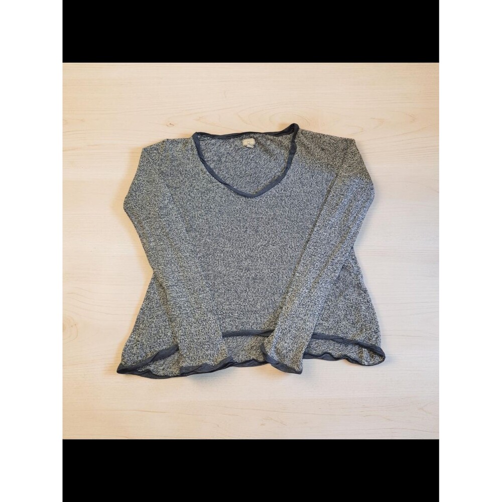 Converse Women's Heather Gray/Blue V-Neck Sweater with Contrast Trim